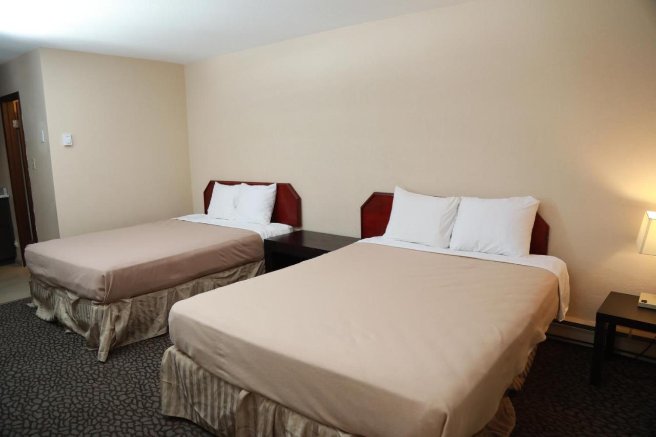 North Star Inn & Suites Prince George Exteriör bild