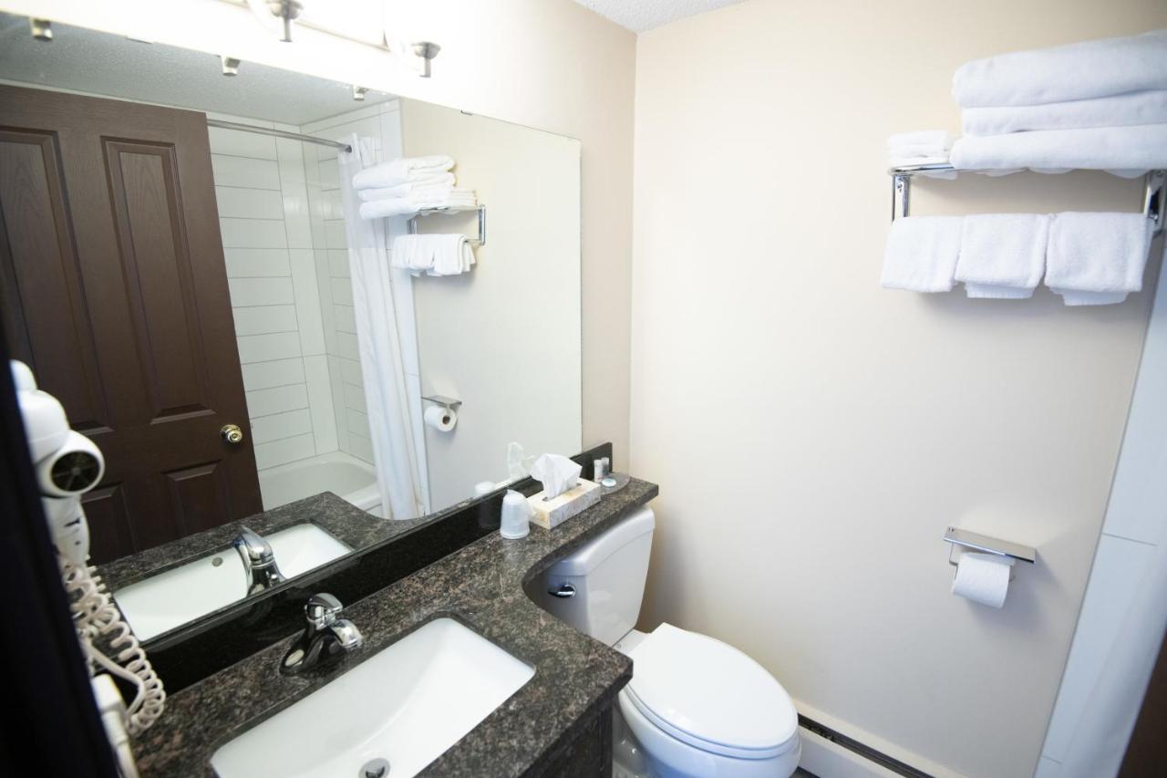 North Star Inn & Suites Prince George Exteriör bild