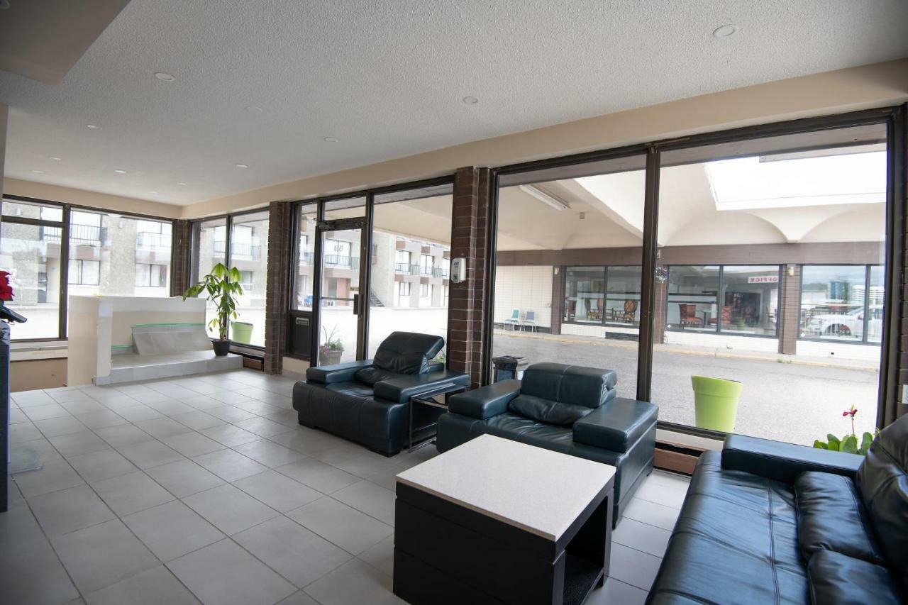 North Star Inn & Suites Prince George Exteriör bild
